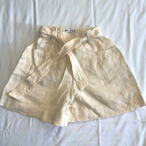 Zara linen shorts loose baggy belt tie pockets cotton beige cream high waist